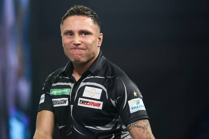 Price meldet sich nach sensationellem Aus zu Wort