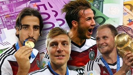 Nicht nur Sami Khedira  (l.)  hofft auf einen weiteren Karriereschub durch die WM