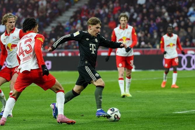 Karl zaubert! Bayern siegt bei Generalprobe