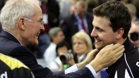 Enge Verbundenheit: Timo Boll (r.) und Hans Wilhelm Gäb
