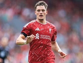Der FC Liverpool hat sich mit einem Konsortium um Amazon-Gründer Jeff Bezos auf den Verkauf eines 30-prozentigen Klubanteils geeinigt. Der Deal soll rund 1,4 Milliarden Pfund wert sein.