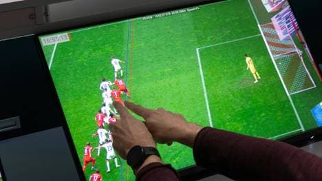 Die halbautomatische Abseitstechnologie hat die Checkdauer deutlich verkürzt