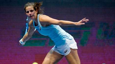 Julia Görges spielt Tennis