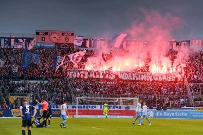 Ansturm auf teuerste Stehplatz-Dauerkarte Deutschlands
