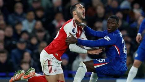 Moises Caicedo sah gegen Arsenal Rot