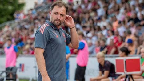 José Barcala bleibt den Bayern-Frauen erhalten