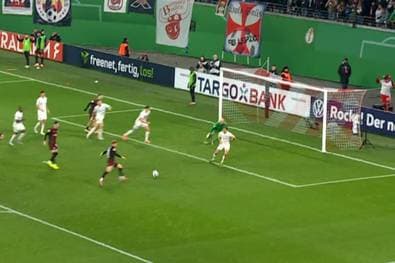 Chancenwucher! RB-Star verzweifelt an sich selbst