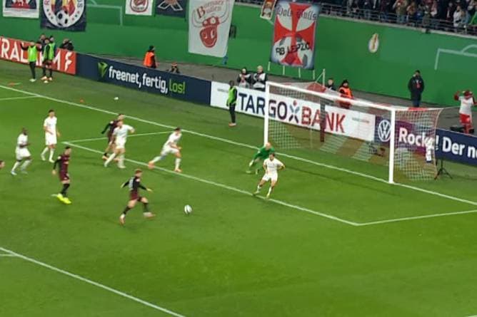 Chancenwucher! RB-Star verzweifelt an sich selbst