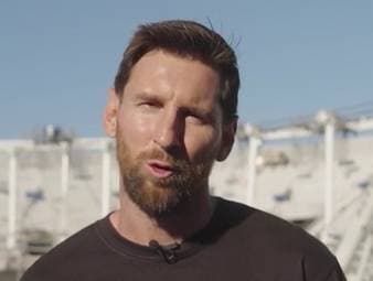 Mitten auf der Baustelle des künftigen Stadions von Inter Miami spricht Lionel Messi über seine Vertragsverlängerung. Der argentinische Superstar freut sich auf das neue Abenteuer in seinem Verein.