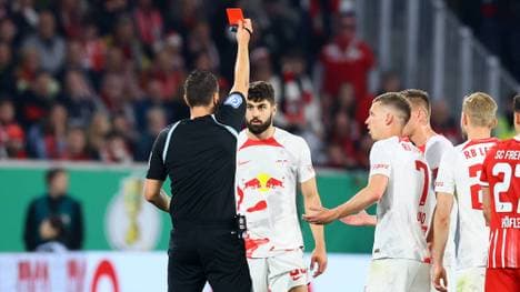 Josko Gvardiol muss zweimal zuschauen