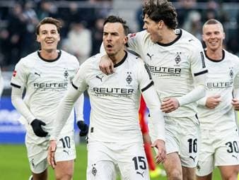 Augsburg im Winterschlaf: Gladbach vergrößert Baums Sorgen