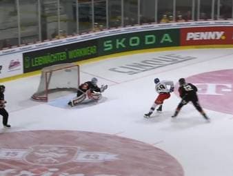 Die deutsche Eishockey-Nationalmannschaft kassiert im ersten WM-Test gegen Tschechien eine herbe Abreibung.