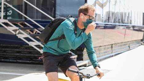 Sebastian Vettel räumte den Müll von Zuschauern auf