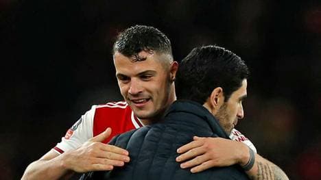 Granit Xhaka (l.) erlebt unter Mikel Arteta einen Aufschwung