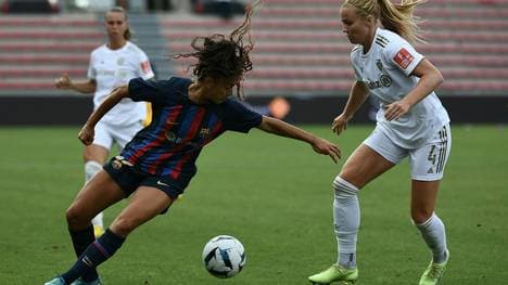 Ariana Arias (l.) wechselt nach Wolfsburg