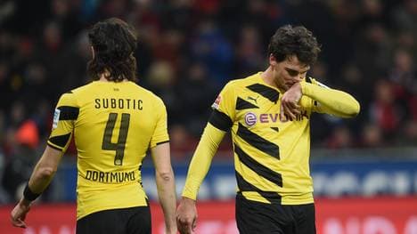 Mats Hummels und Neven Subotic von Borussia Dortmund sind frustriert