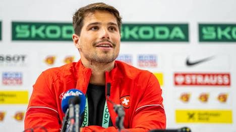 Der Schweizer Eishockey-Star Kevin Fiala hat über einen Schicksalsschlag gesprochen