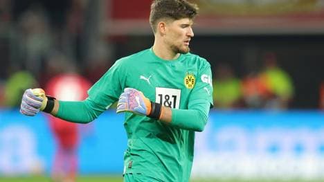 Gregor Kobel fehlt dem BVB im Spiel gegen den 1. FC Köln