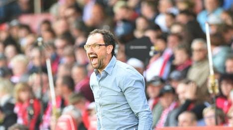 Claus-Dieter Wollitz steigt mit Energie Cottbus ab