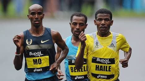 Haile Gebrselassie (r.) und Mo Farah erheben gegenseitig schwere Vorwürfe