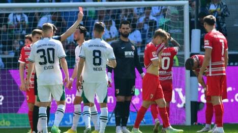 Trotz Pleite: Augsburg bleibt erstklassig