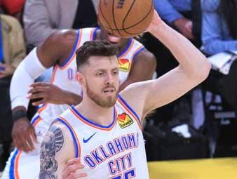 Hartenstein zurück - Schröder verliert