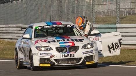 Hochleistungssport: Michael Schrey schob seinen BMW M235i über die Ziellinie