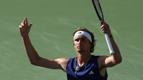 Zverev feiert seinen mühsamen Sieg
