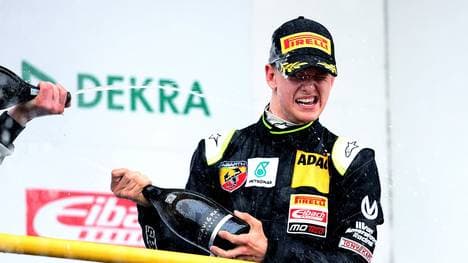 AUTO-F4-GER-SCHUMACHER