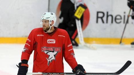 Leon Draisaitl hält sich bei den Kölner Haien fit