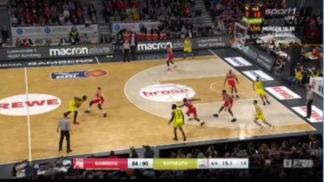 medi Bayreuth brose Bamberg BBL Mit einem Zwischensprint nach der Pause brachte sich medi Bayreuth auf die Siegerstraße