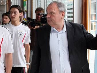 "Was mit Mesut passiert ist, stimmt mich fassungslos"