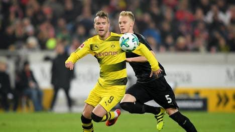 VfB Stuttgart v Borussia Dortmund - Bundesliga