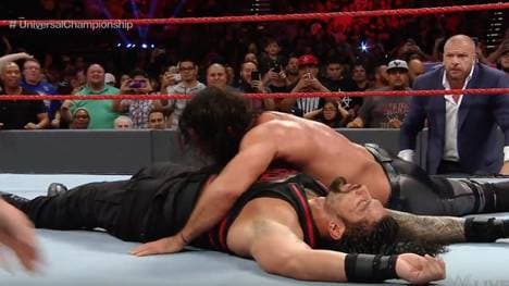 Triple H (r.) sorgte für die Eliminierung von Roman Reigns - aber nicht nur