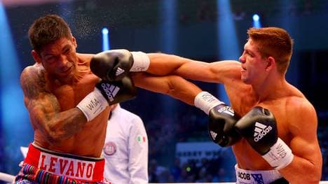 Vincent Feigenbutz (r.) setzte sich gegen Mauricio Reynoso (l.) durch