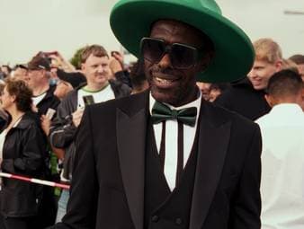 Borussia Mönchengladbach feiert im Jahr 2025 den 125. Geburtstag - und zahlreiche Legenden geben sich die Ehre. In der Doku "Mythos Borussia" wird die große Historie des Klubs beleuchtet.