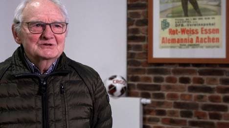 Willi Lippens ermutigt RWE vor Pokalspiel