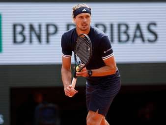 Alexander Zverev steht im Finale der French Open. Gegen Jakub Mensik setzte sich der 29-Jährige souverän durch und greift nach seinem ersten Grand-Slam-Titel.