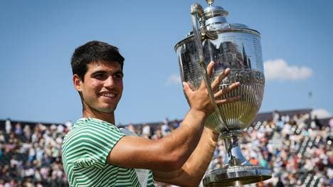Alcaraz wieder an der Spitze