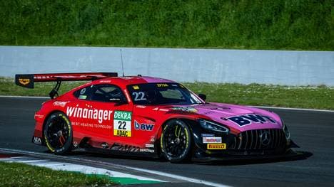 Auer gewinnt Auftakt