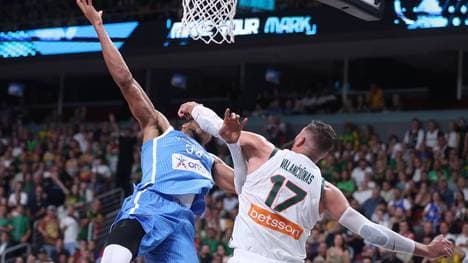 Giannis Antetokounmpo (l.) steht vor dem EM-Halbfinale Griechenland vs. Türkei im Fokus