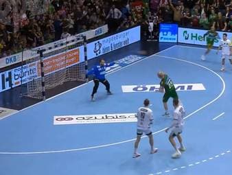 Die Füchse Berlin müssen ihre Meisterträume in der Handball-Bundesliga wohl begraben. Der Tabellenführer SC Magdeburg entscheidet ein mitreißendes Topspiel für sich.