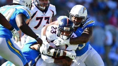 Denver Broncos v Los Angeles Chargers