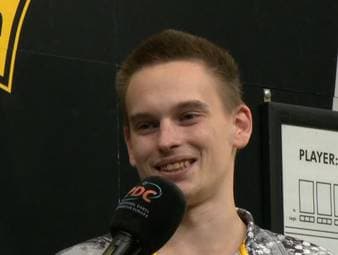 Pietreczko schlägt George Killington mit 6:2 und zieht in das Viertelfinale ein!