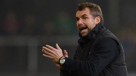 Trainer Bernd Hollerbach muss mit Würzburg gegen Schweinfurt ran