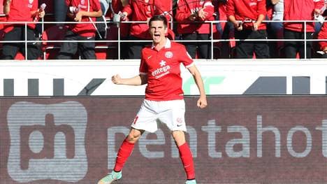 1. FSV Mainz 05 v FC Augsburg - Bundesliga, Jonas Hofmann