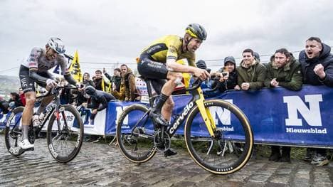 Nils Politt (l.) und Tiesj Benoot bei der Flandern-Rundfahrt