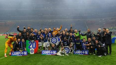 Die Party startete bereits auf dem Rasen