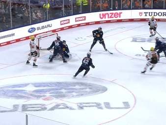 Verrückte Szene! Zweimal Pfosten – dann kontert München