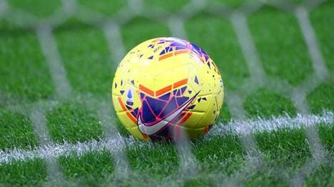 In Belgien und den Niederlanden ruht am Sonntag der Ball